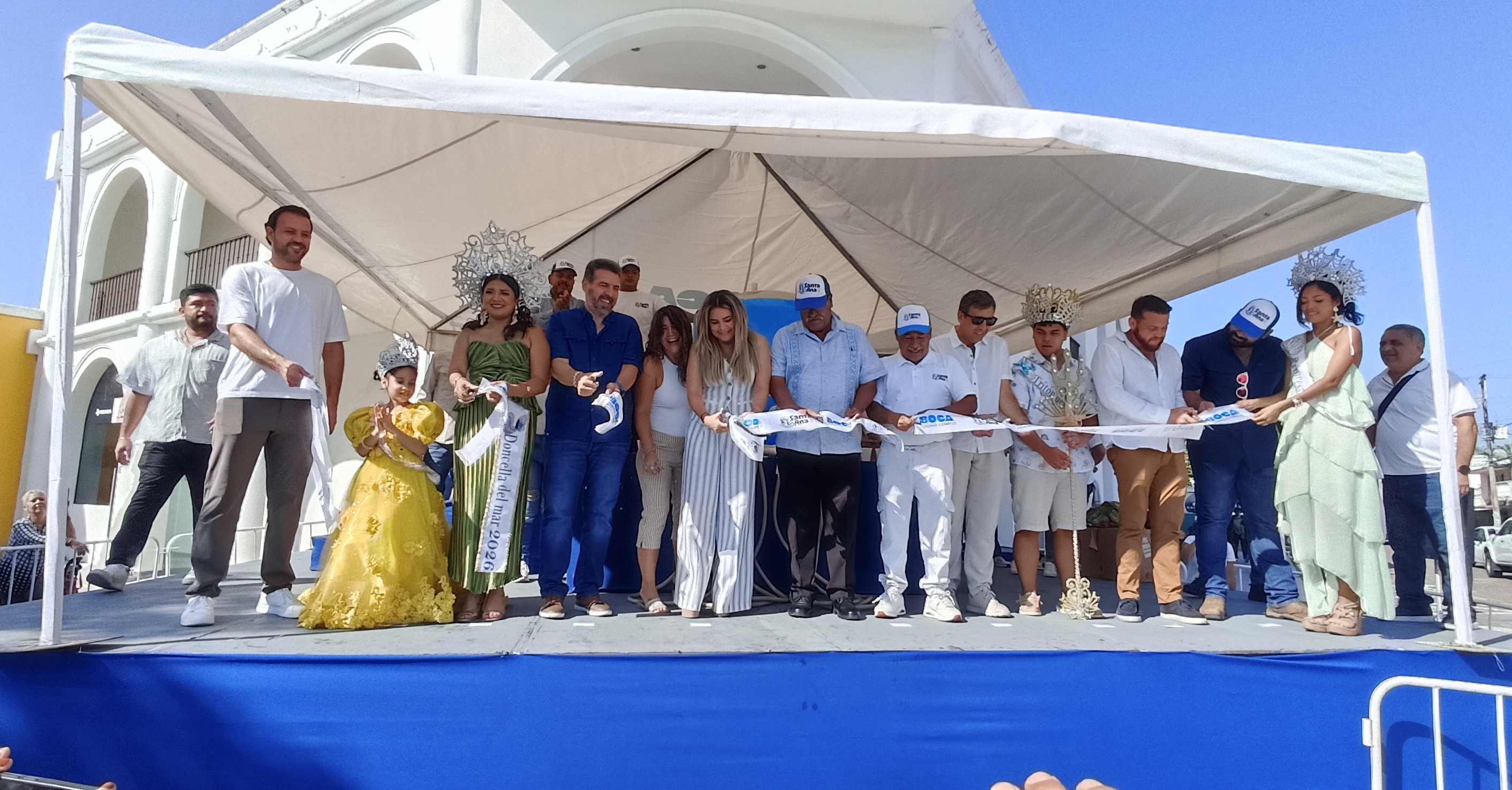 Reparten mil litros de torito de cacahuate en las Fiestas de Santa Ana Boca del Río 2026