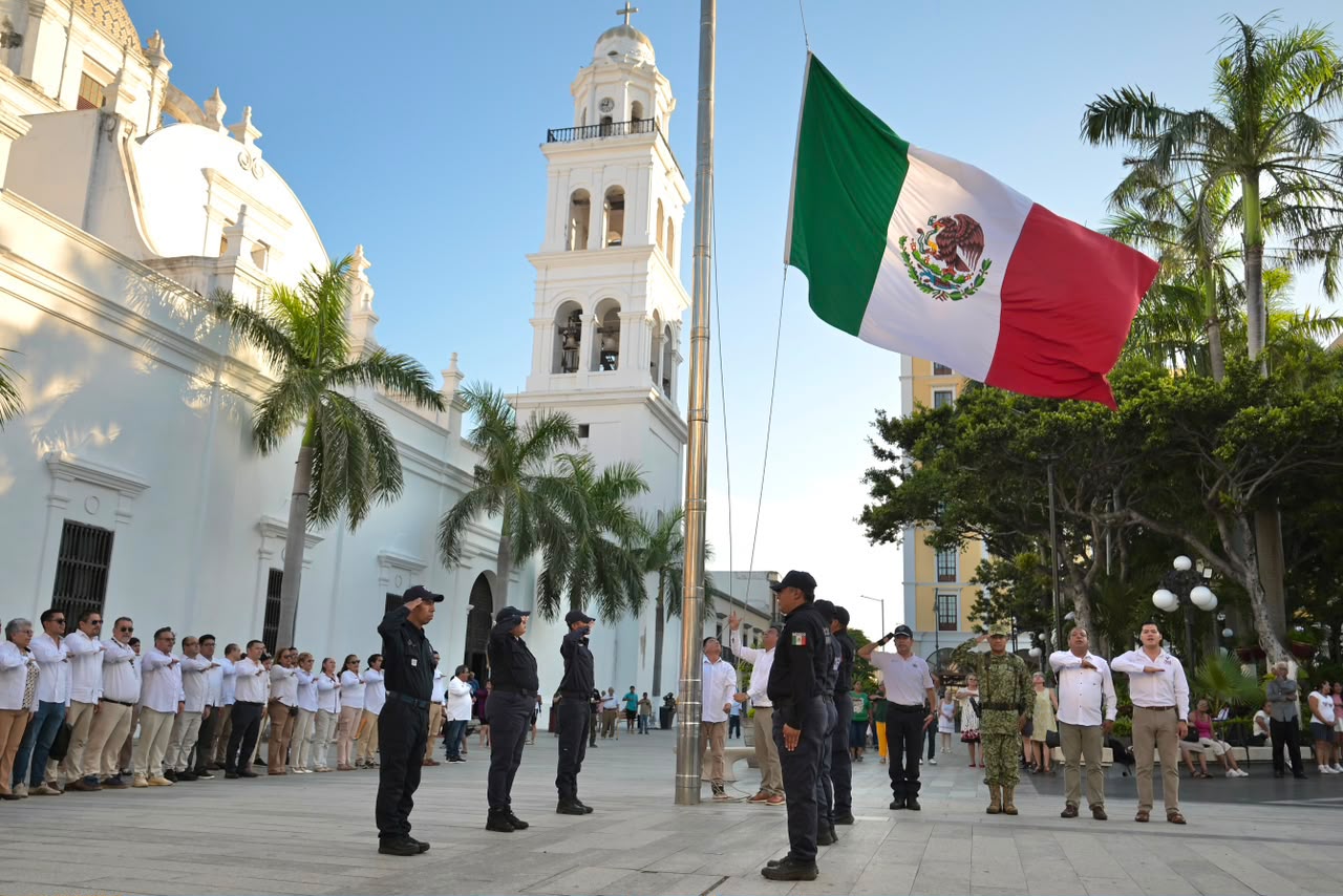 Veracruz conmemora 200 años de su primer título de Ciudad Heroica