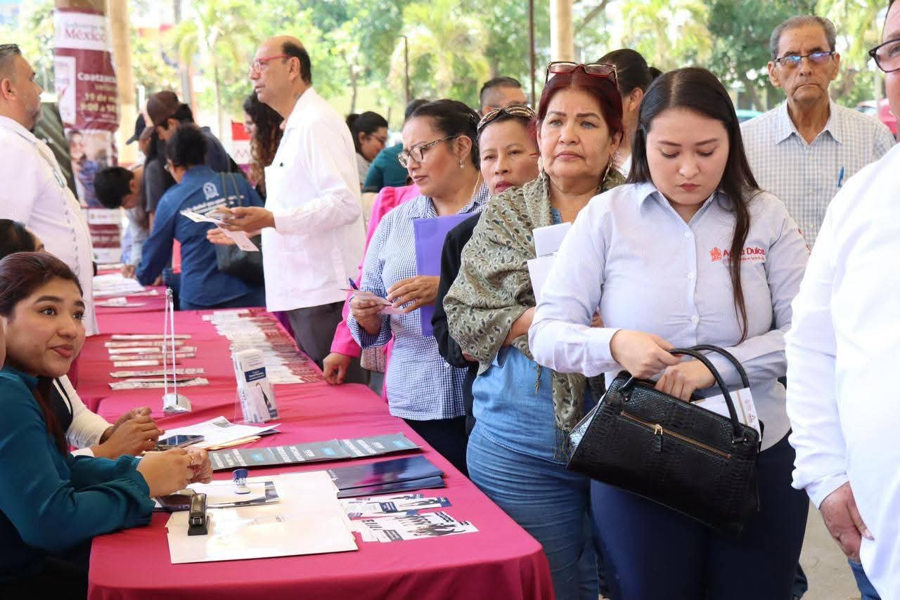 Veracruz ejercerá más de 33 millones de pesos para fortalecer programa de empleo durante 2026
