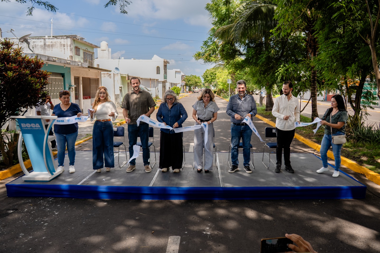 Alcaldesa Maryjose Gamboa entrega la primera etapa de la rehabilitación de la calle Río Nilo en Las Vegas