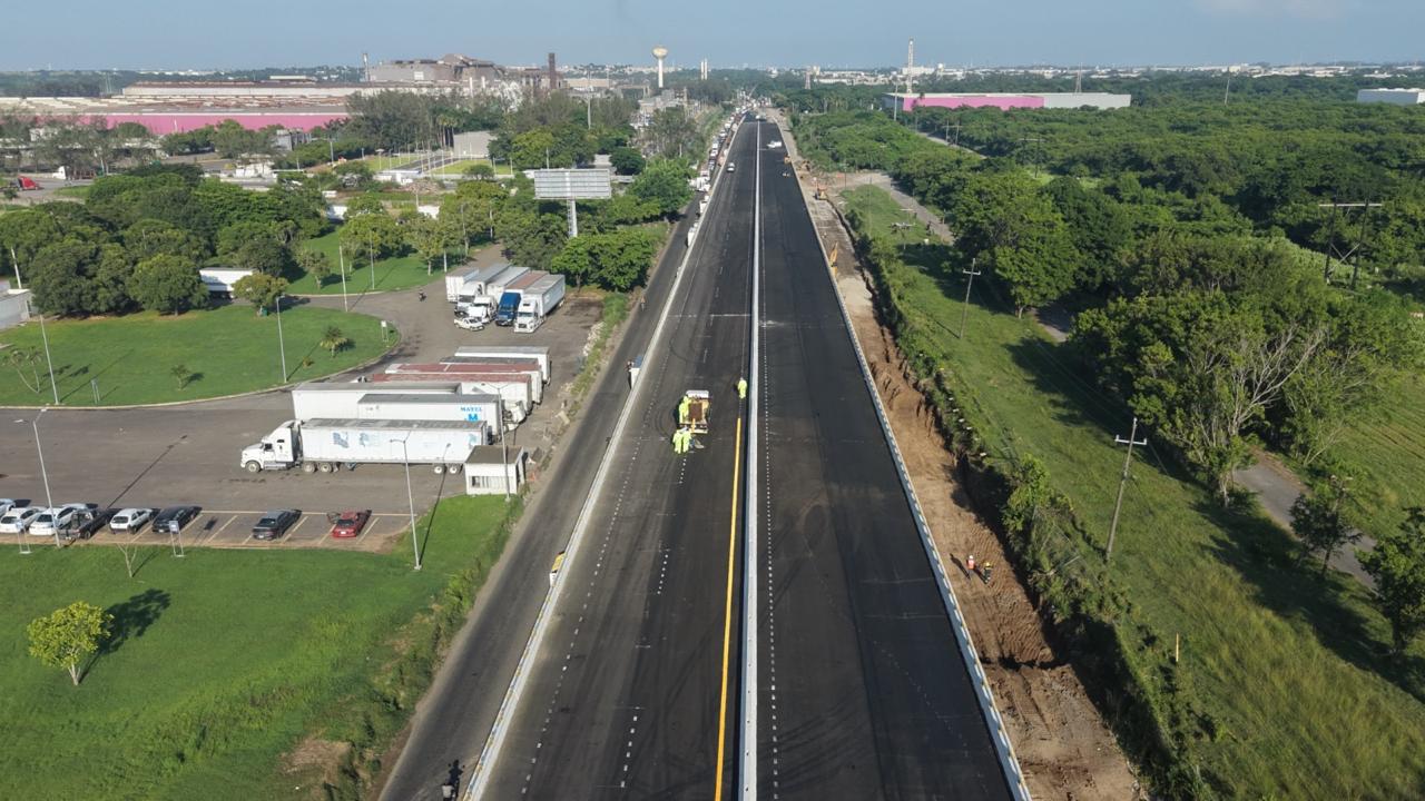 SICT invierte más de 9 mil mdp en carreteras de Veracruz