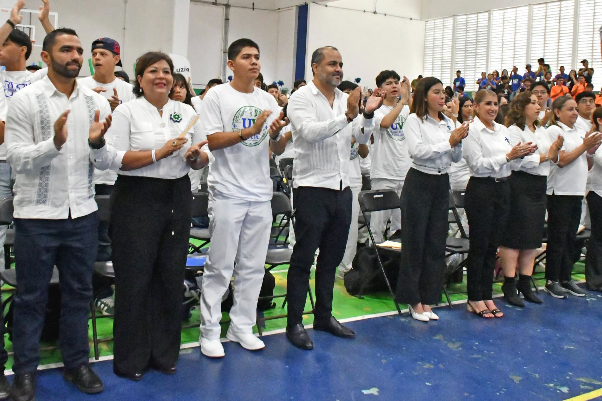 Dan la bienvenida a la generación 2026 en la UV Región Veracruz