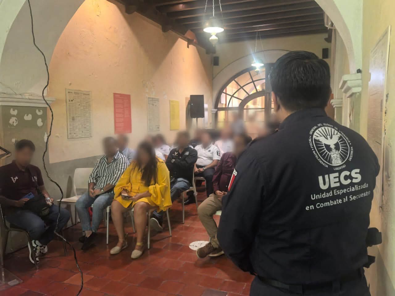 Capacitan a ediles de Veracruz contra extorsión y engaño telefónico
