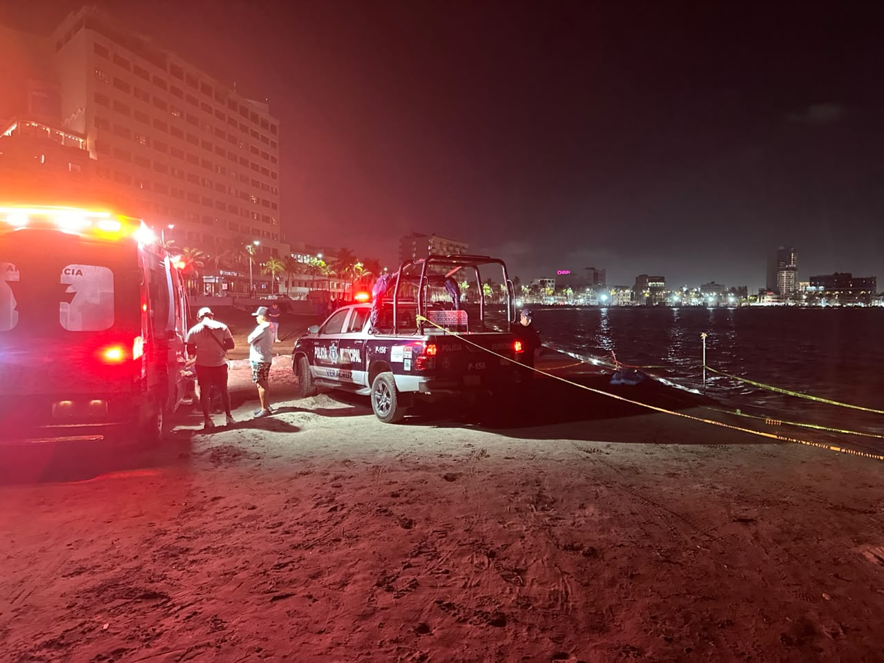 Pierde la vida un hombre en la playa Regatas de Veracruz