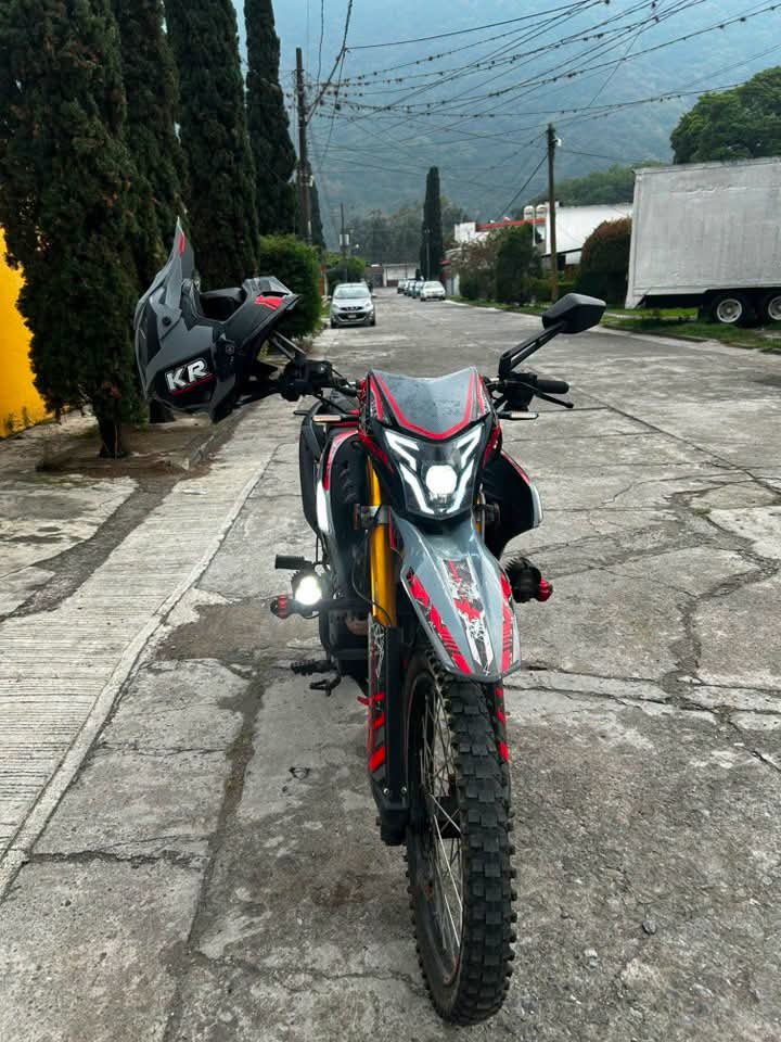 Golpean y roban motocicleta a hombre en Camerino Z. Mendoza