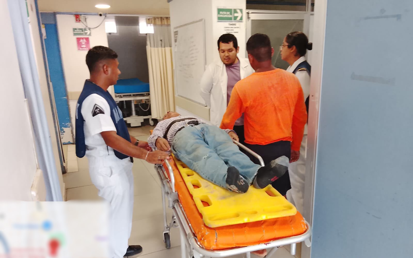 Marina rescata a menor de 12 años del oleaje en Santa Ana