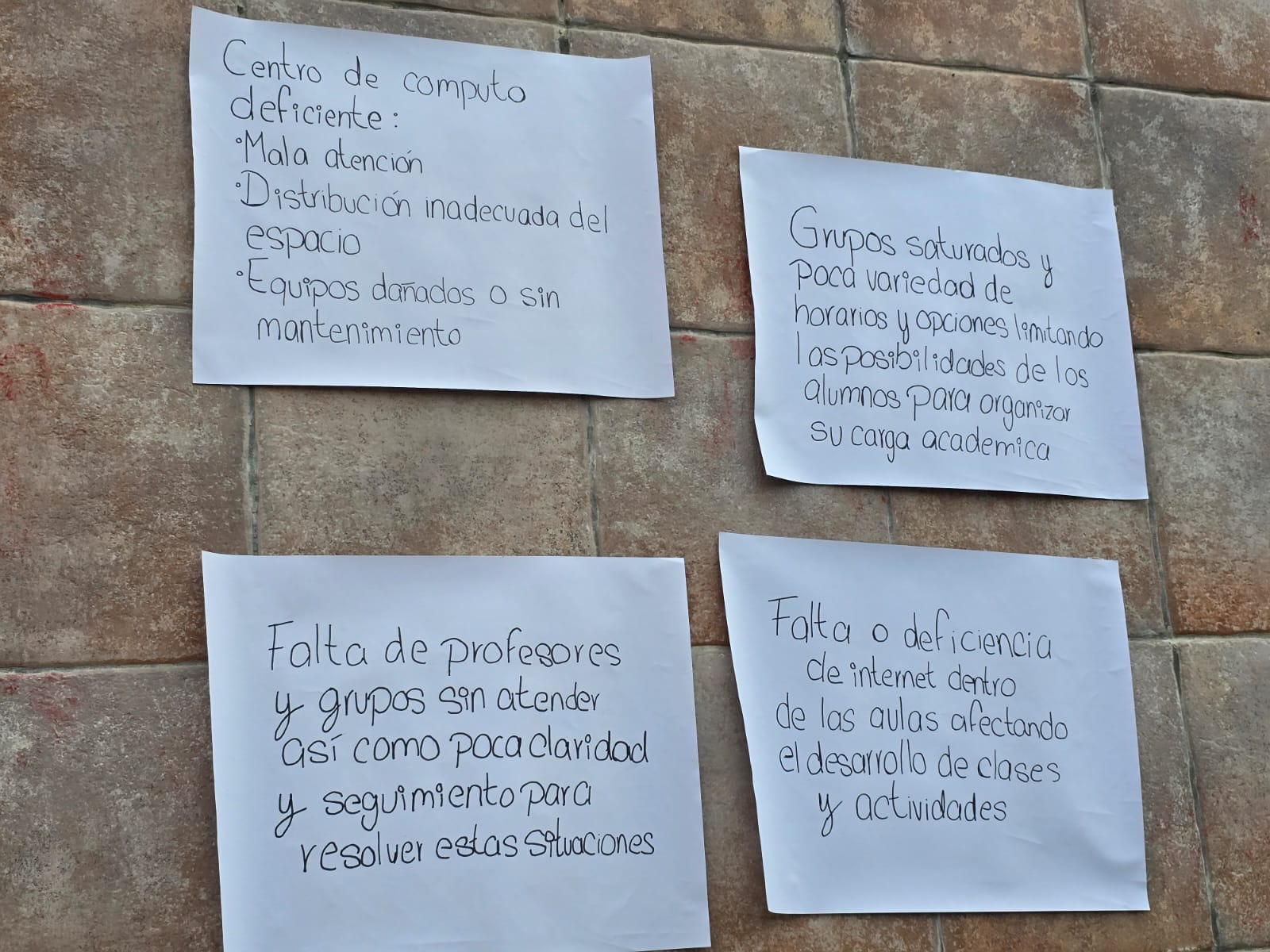 Estudiantes toman el Instituto Tecnológico de Orizaba, cuestionan gestión de directora