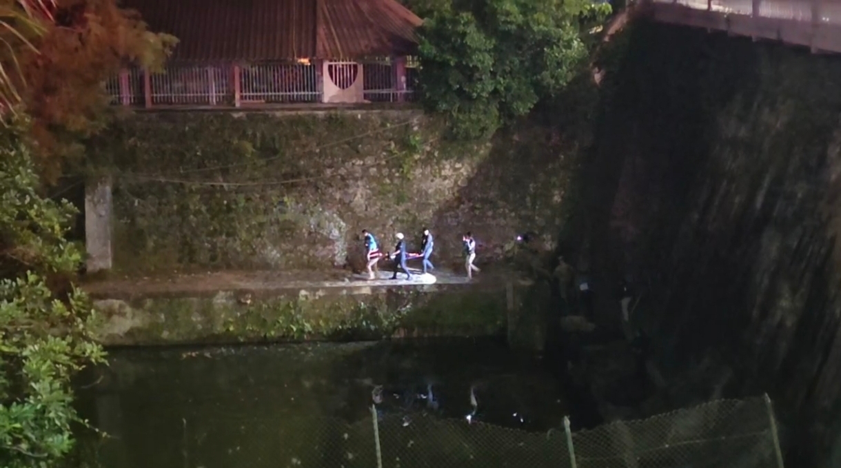 Menor resulta lesionado tras caer de más de 10 metros en Los Lagos de Xalapa