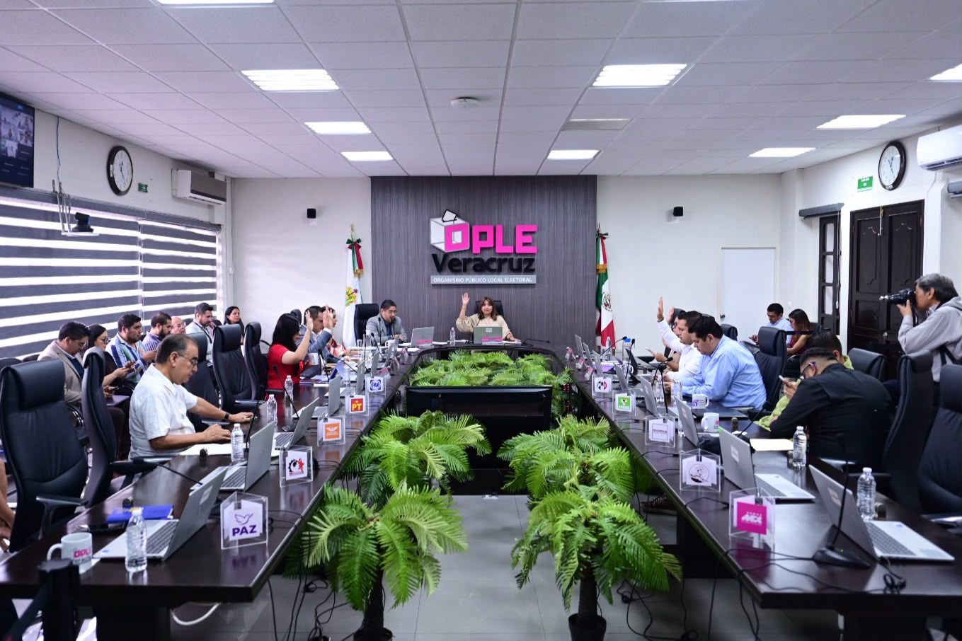 OPLE Veracruz integra 16 quejas por posibles faltas electorales