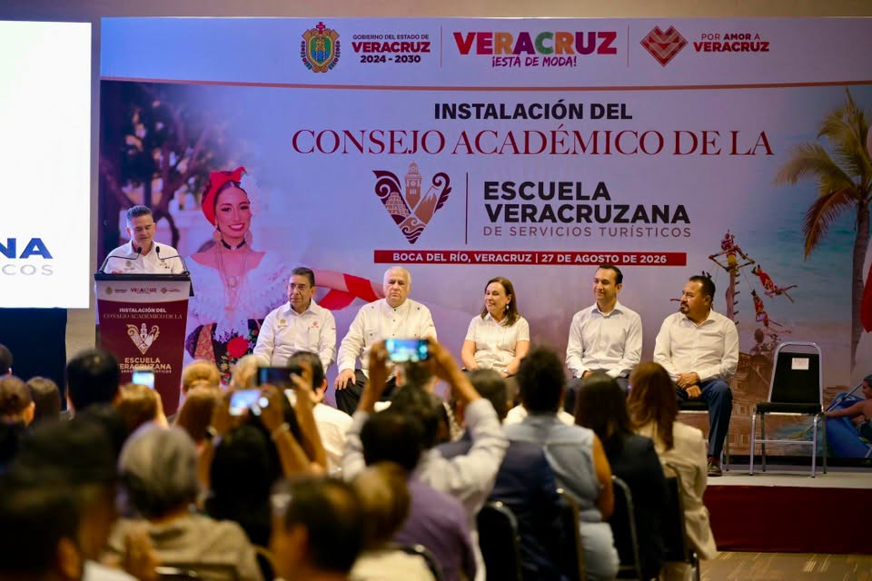 Escuela Veracruzana de Servicios Turísticos inicia con 132 estudiantes en Boca del Río