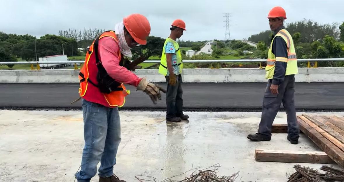 Distribuidor vial de acceso a Veracruz generó más de 2 mil 600 empleos