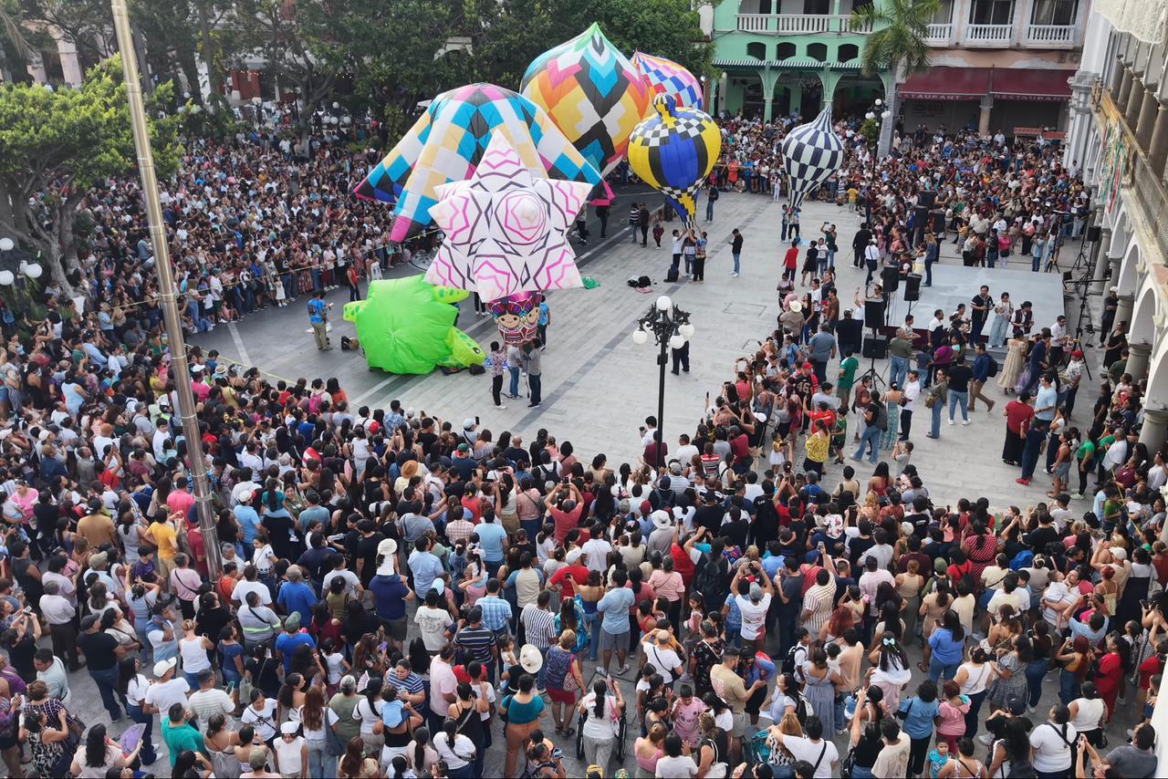 Participarán 192 equipos en el Festival del Globo de Papel 2026 en San Andrés Tuxtla, incluso de Colombia y Brasil