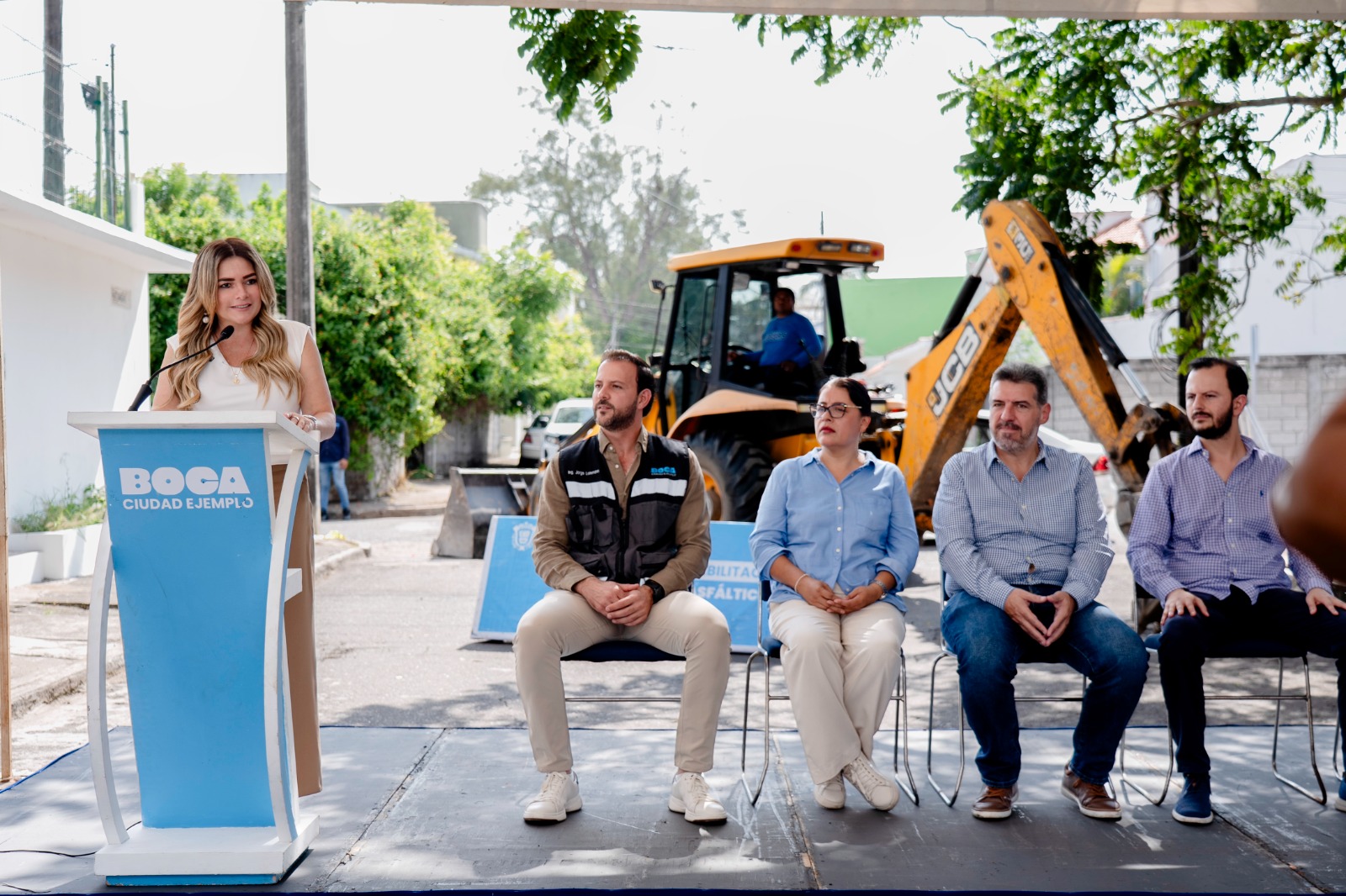 Inicia en Boca del Río rehabilitación de la calle Puerto Banderas con inversión cercana a 5 millones de pesos: Alcaldesa Maryjose