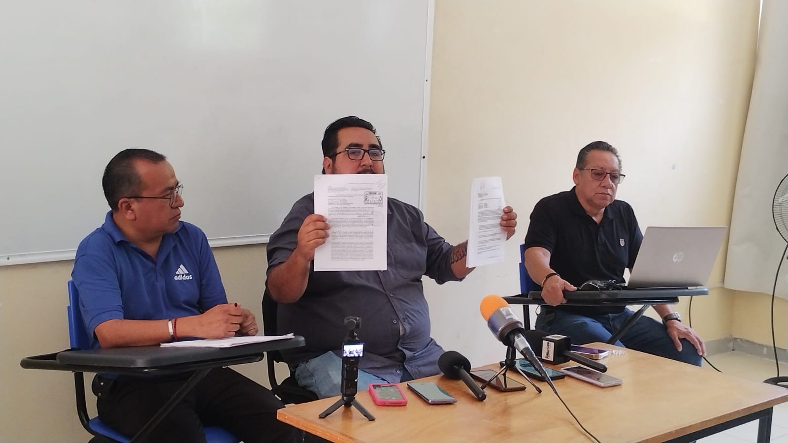 Trabajadores de la UPN en Veracruz mantienen paro indefinido por falta de prestaciones