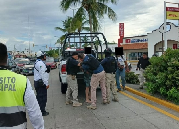 Denuncian a capitalinos por agresión a agentes de Tránsito y Policías Municipales de Boca del Río