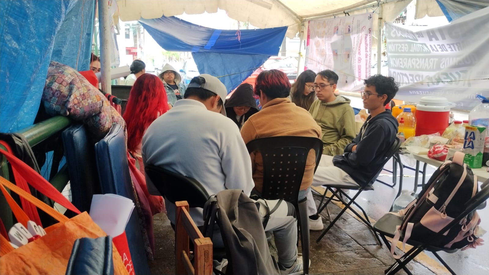 Sin solución conflicto en Medicina de Ciudad Mendoza; alumnos exigen salida del director