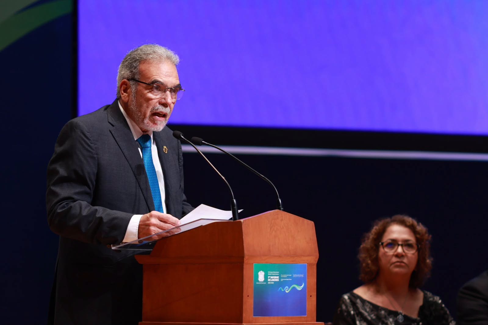 UV, una obra colectiva que avanza unida hacia la excelencia: Rector