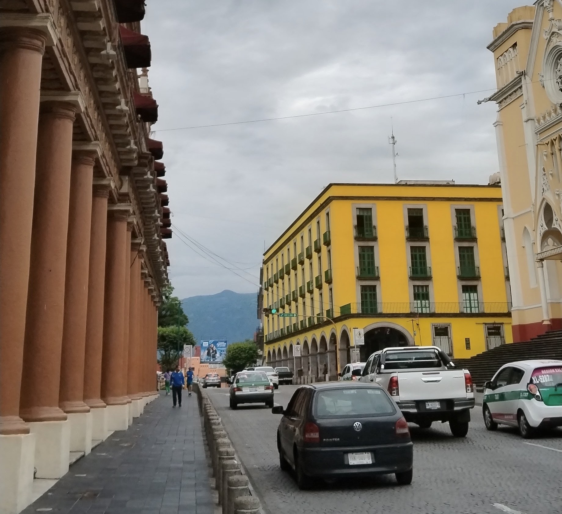 Lluvias y ambiente templado se esperan este martes en Xalapa