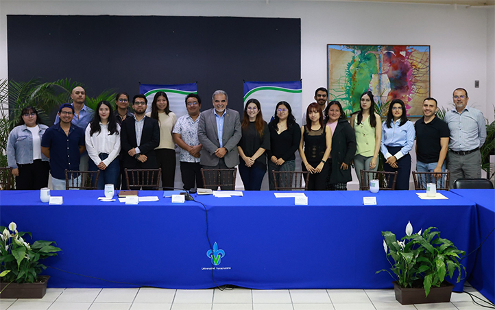 UV fortalece diálogo con estudiantes para impulsar posgrado e investigación