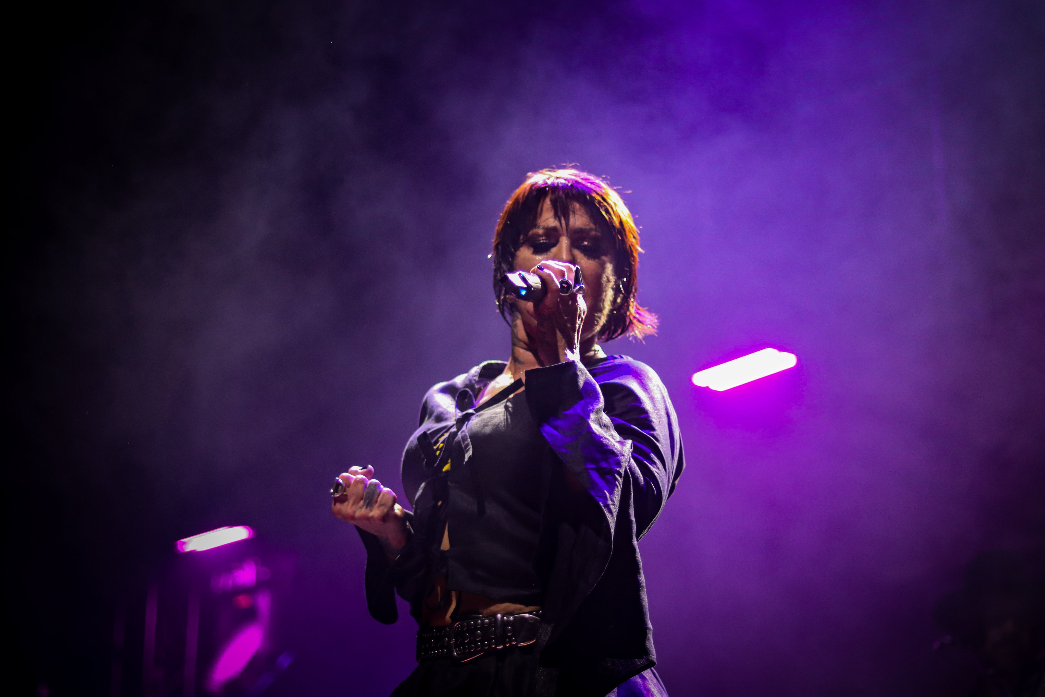 Alejandra Guzmán ya se encuentra bien de salud tras dislocarse la cadera en concierto en el WTC