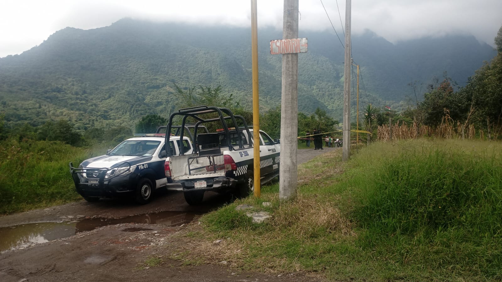 Localizan hombre sin vida con rastros de violencia en camino de terracería en Ixhuatlancillo