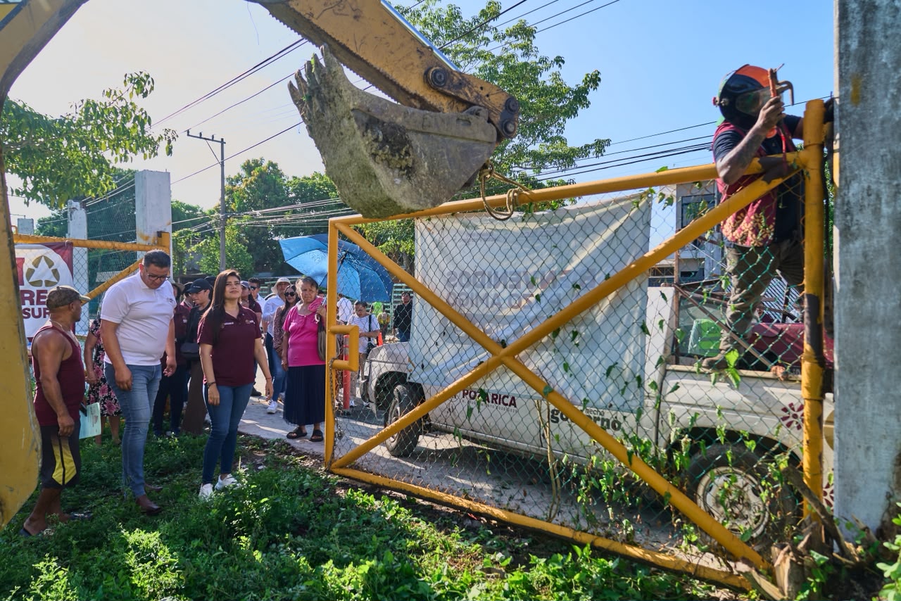 Gobierno de Poza Rica entrega obra de urbanización en colonia Vicente Herrera